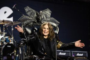 Fallece Ozzy Osbourne, el “Príncipe de las Tinieblas”, a los 76 años.